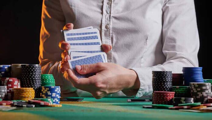 how to win poker tournaments